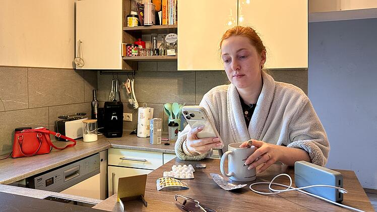 Lena (30) hat Multiple Sklerose und ist seit ihrer Diagnose Rentnerin. Dabei will sie eigentlich noch arbeiten.