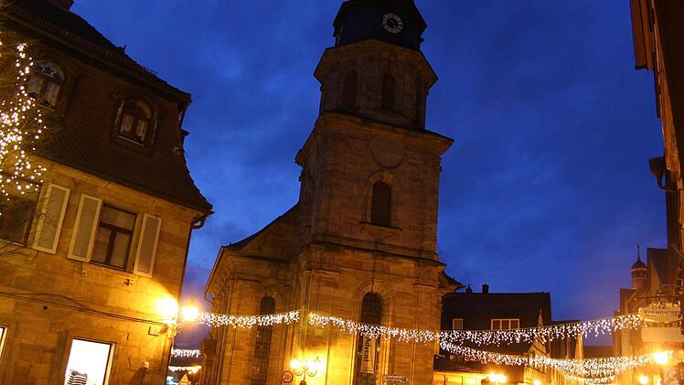 Kulmbach im weihnachtlichen Lichterglanz Foto: Jürgen Gärtner