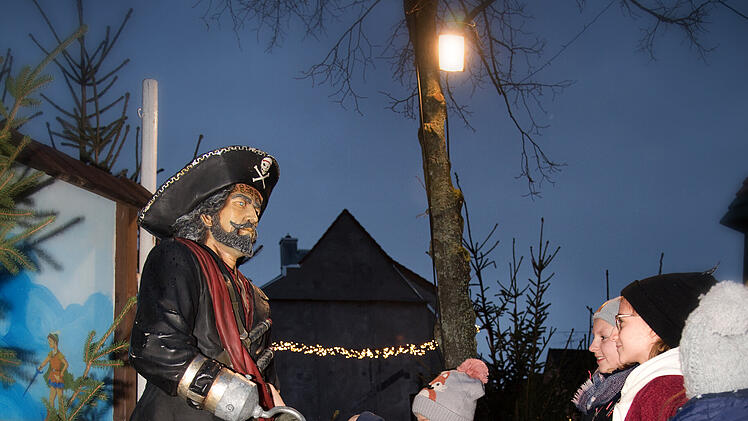Lichtenfels: Stadt läutet Adventszeit ein - was die Besucher am Weihnachtsmarkt und Märchenwald erwartet