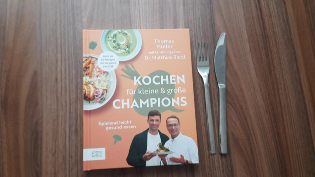 "Kochen für kleine & große Champions"