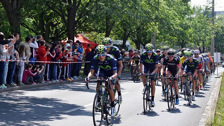 Profis geben am Burgberg richtig Gas.