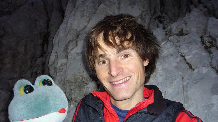 Furore machte Markus Fleischmann mit einer spektakulären und nicht ungefährlichen Rettungsaktion eines Plüsch-Frosches.Repro: K.-H. Hofmann