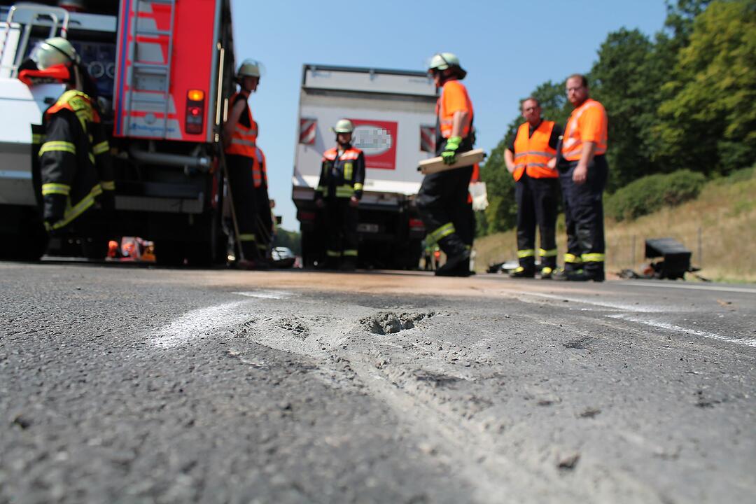 Lkw-Fahrer überlebt Unfall nicht