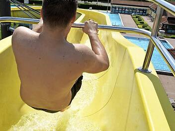 In Zapfendorf ist das Freibad noch bis einschlie&szlig;lich 3. Oktober ge&ouml;ffnet.  Foto: Ronald Rinklef