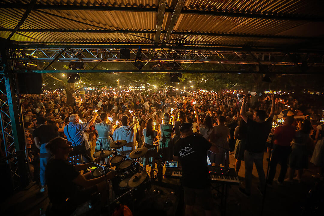 Impressionen vom größten Weinfest in Franken!