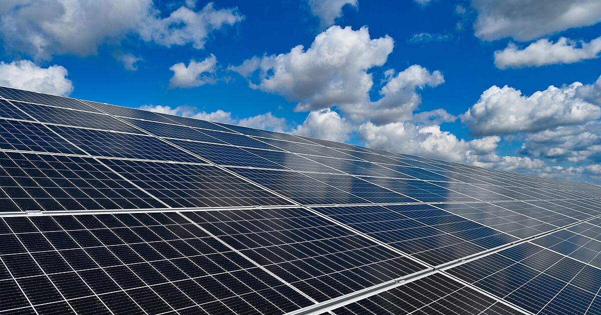 Solar-Energie und Photovoltaik ab 2022 st&auml;rker gef&ouml;rdert: Lohnt sich das f&uuml;r dich?