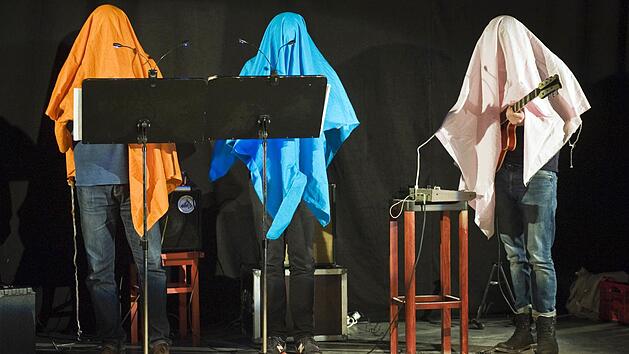 Das Responsorium beschlie&szlig;t den "2. Tag der Performance", der im Kesselhaus gegen 24 Uhr ausklingt. Foto: pr