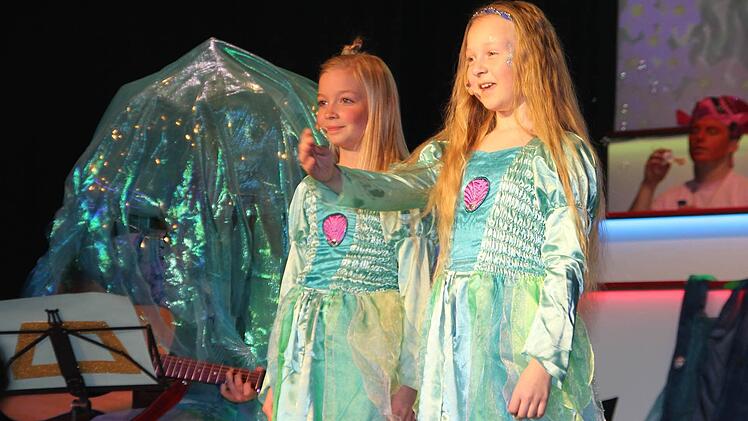 Sina und Helena Foto: Veronika Schadeck