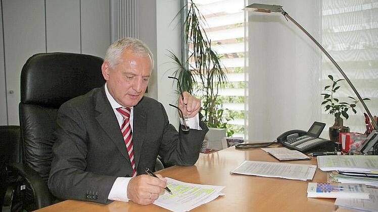 Peter Buchmann an seinem Arbeitsplatz. Foto: FT-Archiv/Michael Busch