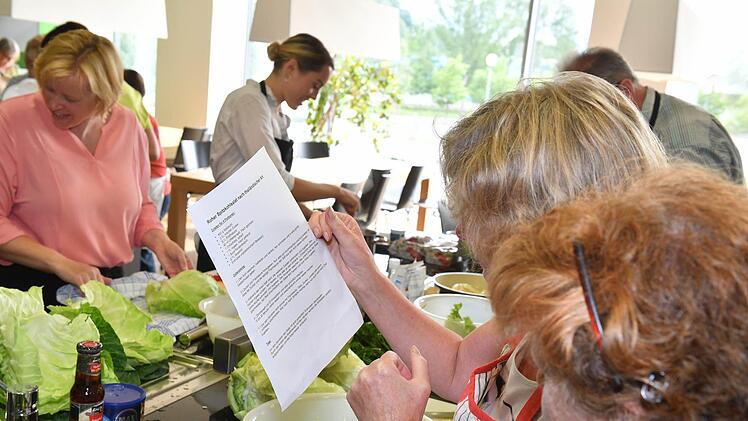 Kochen mit den Gemüsen des Monats - Impressionen vom Kochworkshop im Kulmbacher MupäzFoto: Ronald Rinklef