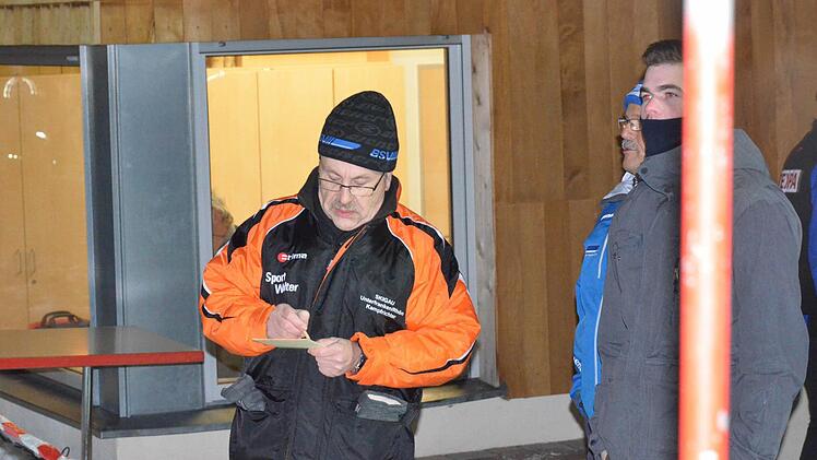 Nachtskisprint beim WSV Oberweißenbrunn. Foto: Jürgen Schmitt