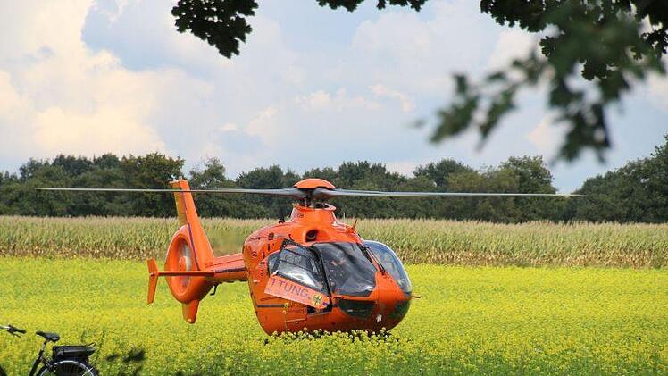 Ein 92-j&auml;hriger Autofahrer hat in Poppenhausen im Kreis Schweinfurt einen schweren Unfall verursacht, bei dem f&uuml;nf Menschen verletzt wurden. Symbolfoto:pixabay.com/petrabosse