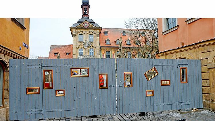 Der Bauzaun an der Oberen Brücke wird ab Dienstag, 10.05.2016, für Fußgänger geöffnet. Archivfoto: Matthias Hoch