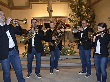 Rekkenze Brass begeisterte in der Martin-Luther-Kirche (von links): Benjamin Sebald, Sebastian Krügel, Rainer Streit, Dominik Thoma, Elisabeth Nußrainer.             Foto: Andreas Welz