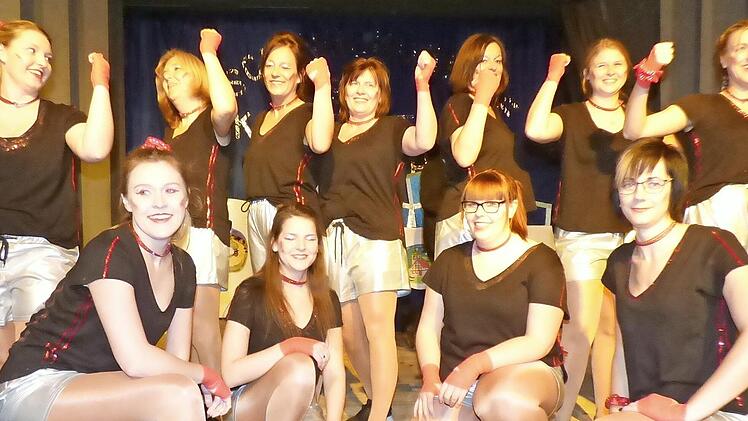 Das Damenballett der SK Kühlenfels-Waidach mit ihrem Tanz "Ausgeknockt"