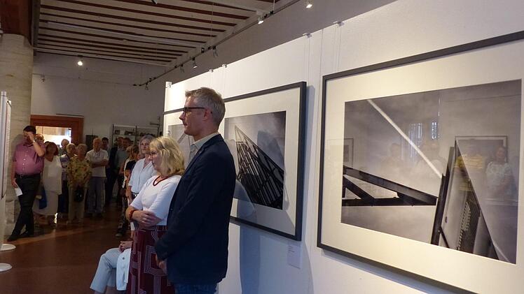 Blick in die Ausstellung in der Kaiserpfalz Foto: Pauline Lindner