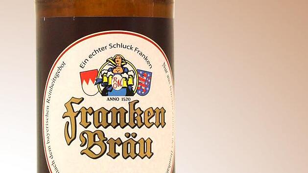 Bierflaschen der Sorte Franken Bräu Pilsner mit Bügelverschluss und  dem Mindeshaltbarkeitsdatum 5. Mai 2020 können in den Supermärkten oder bei der Brauerei zurückgegeben werden.  Marian Hamacher