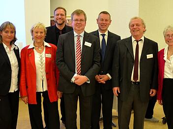 Von links: Jana Krenz (Mitarbeiterin), Heidi Schwappach (Kassenwartin), Joscha Schirrmacher (Mitarbeiter), Thomas Gärtner (Vorsitzender), Franz Truppei (Schriftführer), Wolfgang Maier ( Mitarbeiter) und Rosmarie Faber (Gründungsmitglied) Foto: p