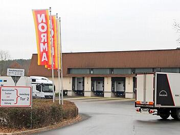 Das Norma-Zentrallager in Röttenbach liefert derzeit Diskussionsstoff. Manchen Anwohnern ist es hier nachts zu laut.  Fotos: Andreas Dorsch