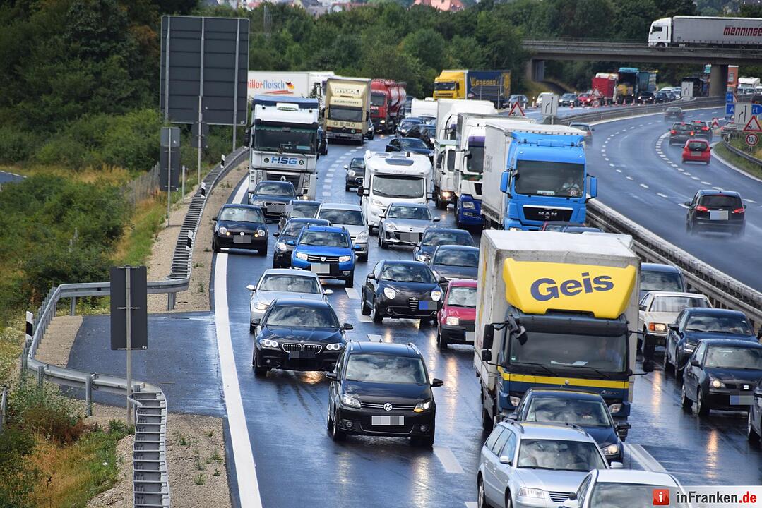 LKW_Unfall_A70_Hallstadt (12)