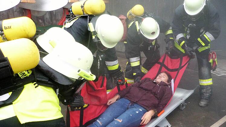 Mit einer Übung in Ködnitz begann am Samstag die Aktionswoche der Feuerwehren im Kreis Kulmbach. Foto: Werner Reißaus