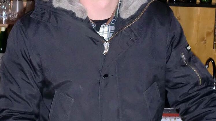 Kurt Grauberger jun. kann schon wieder lachen - am Samstag ist ihm und den Gästen im Winterdorf der Spaß vergangen.