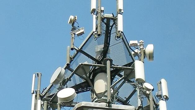 Beispiel einer Mobilfunkanlage: Im laufenden Jahr werde Telef&oacute;nica Deutschland/O2 beim Netzausbauprogramm einen weiteren Gang hochschalten und den fl&auml;chendeckenden LTE-Netzausbau noch intensiver vorantreiben, hei&szlig;t es in der Pressemitteilung.  Foto: Redaktion SA