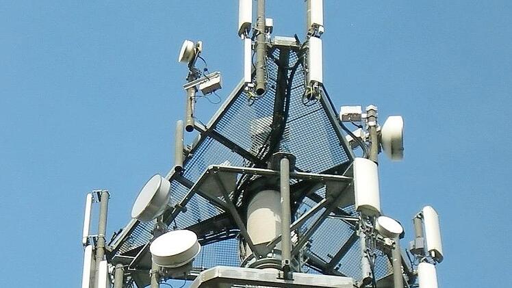 Beispiel einer Mobilfunkanlage: Im laufenden Jahr werde Telefónica Deutschland/O2 beim Netzausbauprogramm einen weiteren Gang hochschalten und den flächendeckenden LTE-Netzausbau noch intensiver vorantreiben, heißt es in der Pressemitteilung.  Foto: Redaktion SA