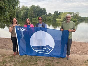 Flussparadies Franken freut sich &uuml;ber Blaue Flaggen - Badeseen ausgezeichnet