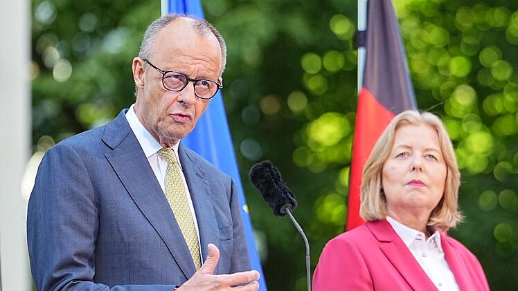 Debatte &uuml;ber Abschaffung der &laquo;Rente mit 63&raquo;