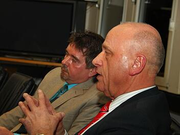 Lagen nur wenige Stimmen auseinander: Hermann Anselstetter (rechts) und Thomas Steinlein. Foto: Archiv/Katrin Geyer