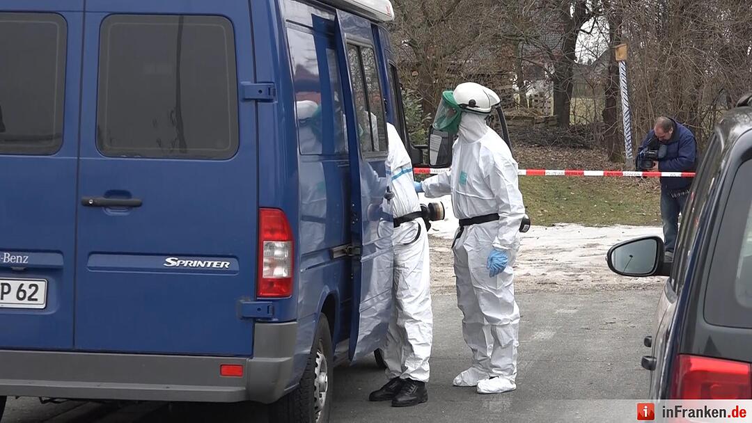 Kreis Forchheim: Drei Leichen in Wohnung gefunden