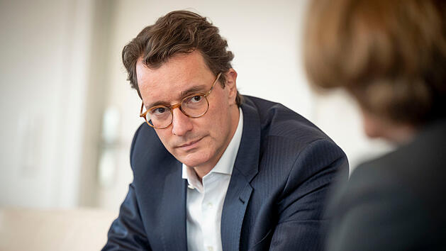 W&uuml;st irritiert bei "Anne Will" mit Aussage zur Impfpflicht: "Ein Zeichen f&uuml;r die Geimpften?"