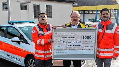 Edeka-Markt spendet 1000 Euro