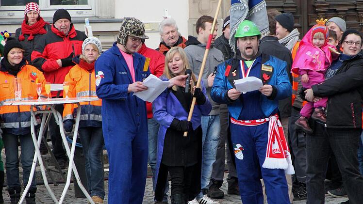 Präsident Mario Pfister (rechts) bei seiner "Baustellen-Rede".