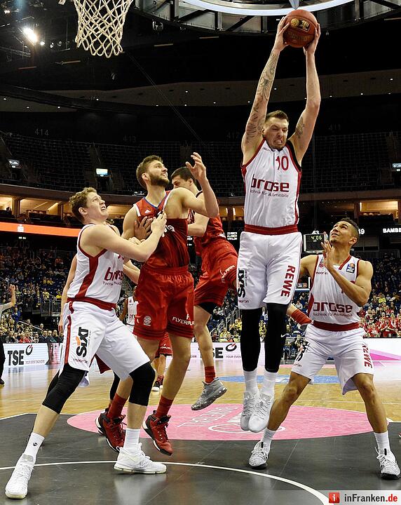 FC Bayern München - Brose Bamberg