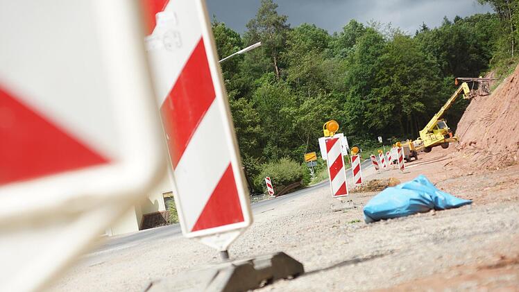 Die Schrenk bekommt noch einen Radweg, und die Straße wird erneuert. Foto: Arkadius Guzy