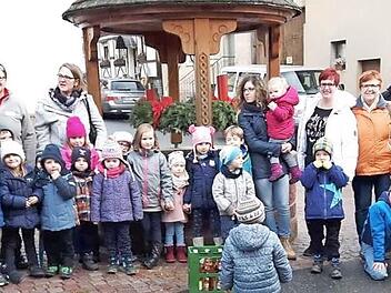 Der Obst- und Gartenbauverein Hammelburg unterst&uuml;tzt die Hammelburger Kinderg&auml;rten und die Kinder-Kiste, Foto: Helmut Merz