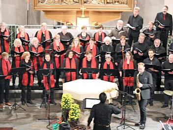 Gospel,Pop und Jazz versprechen die Konzerte in Ebern und Humprechtshausen, bei denen der Gospelchor und Regiomontanus-Bigband kooperieren.  Foto: privat