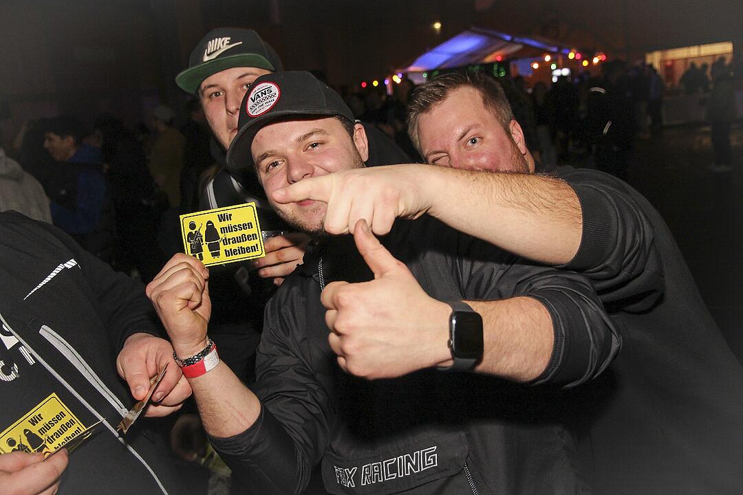 Mit vielen Party-Songs der 80er & 90er und Rock-Pop Klassikern