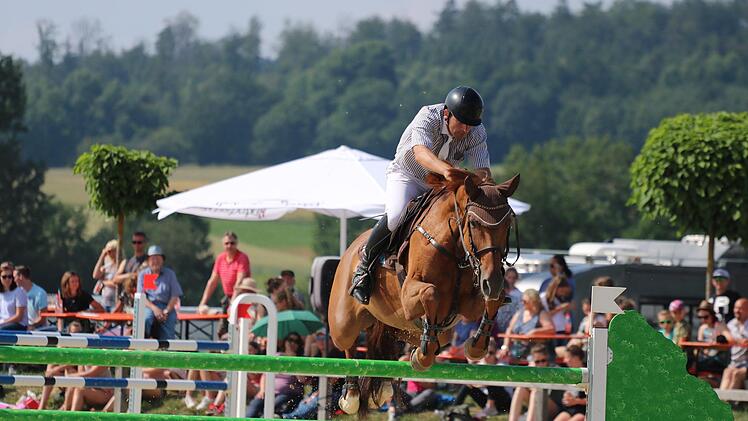 Impressionen vom Reitsport-Turnier in Detter.Sebastian Schmitt