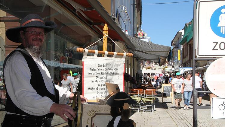 Die Ludwigstra&szlig;e in Bad Br&uuml;ckenau wird dieses Jahr zum Stadtfest wieder belebt sein, auch wenn es nur eine B&uuml;hne am Sinnaplatz geben wird. Foto: Archiv/Ulrike M&uuml;ller