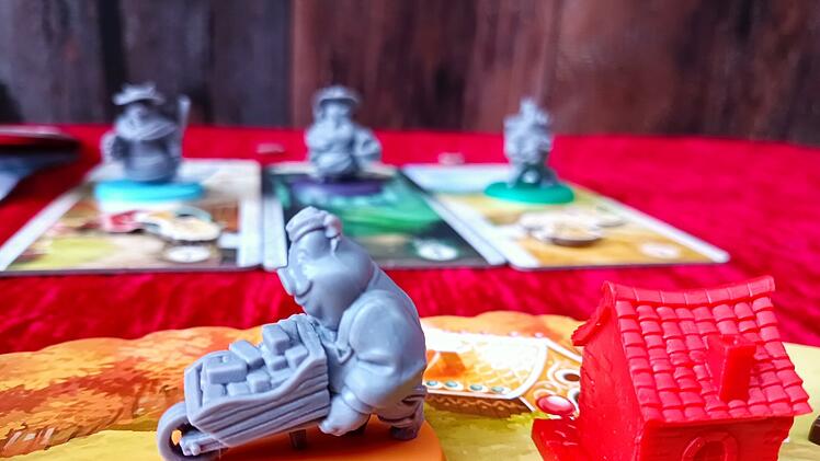 Spiele-Test "Grimms Wälder":  Opulentes Familienspiel für Märchenliebhaber