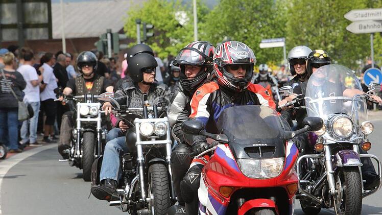 Der Motorrad-Korso zur Sternfahrt 2018. Foto: Barbara Herbst