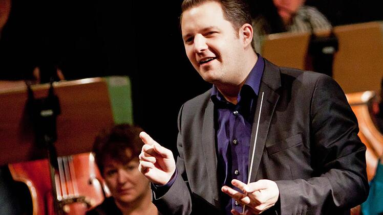 Dirigent und Moderator: Johannes KlumppFoto: Jochen Berger