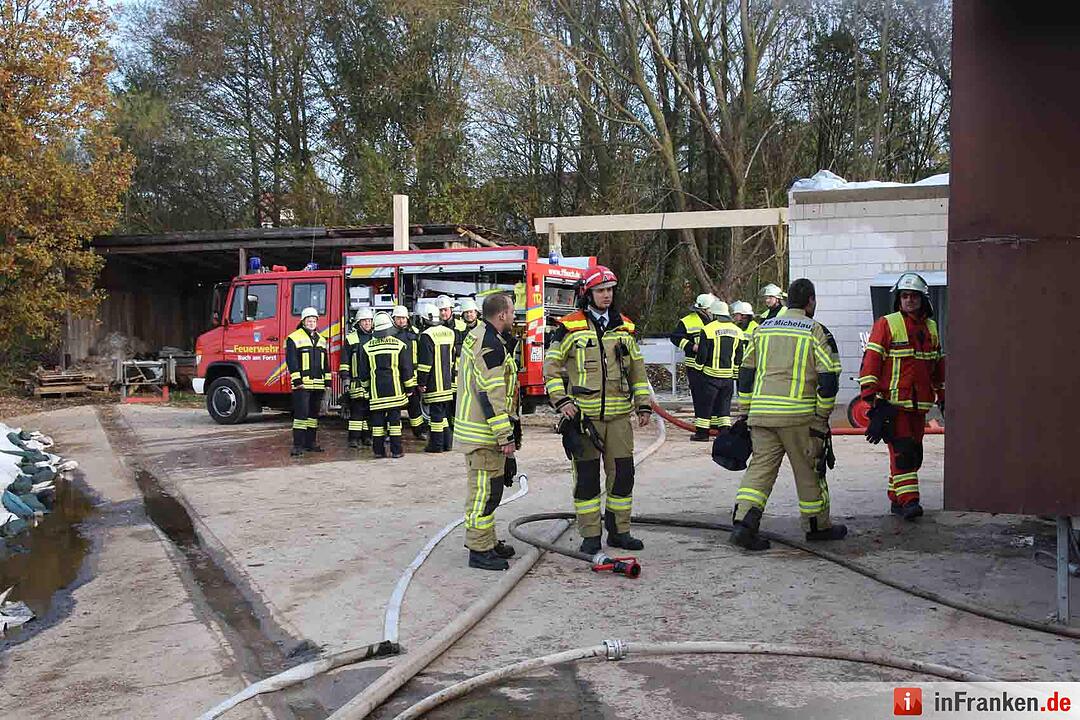 Hoher Sachden bei Brand in Biogasanlage in Buch am Forst