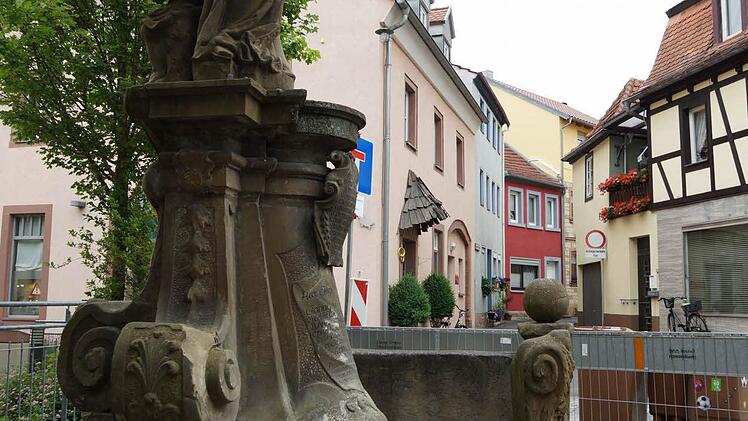 Die Nepomuk-StatueFoto: Arkadius Guzy