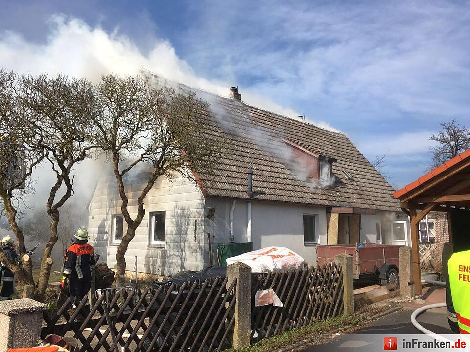 Bad Rodach: Brand in Mehrfamilienhaus