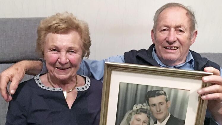 Das Hochzeitsfoto von Elvira und Otto Händel ist 60 Jahre alt. Foto: lh
