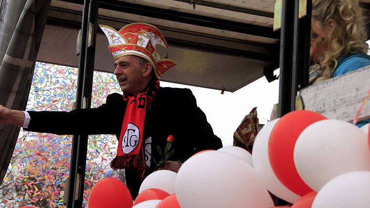 Impressionen vom Faschingsumzug der Weisendorfer Blummazupfer. Foto: Richard Sänger
